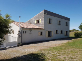 Villa with heated pool and hot tub